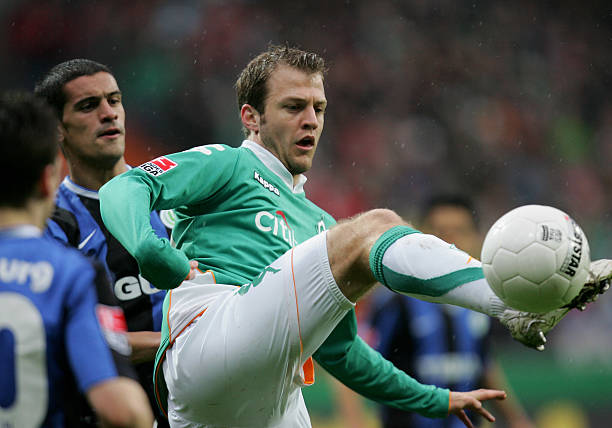 将他纳入麾 将他纳入麾