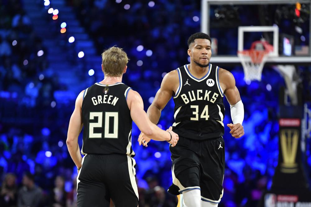 他以全面的 他以全面的